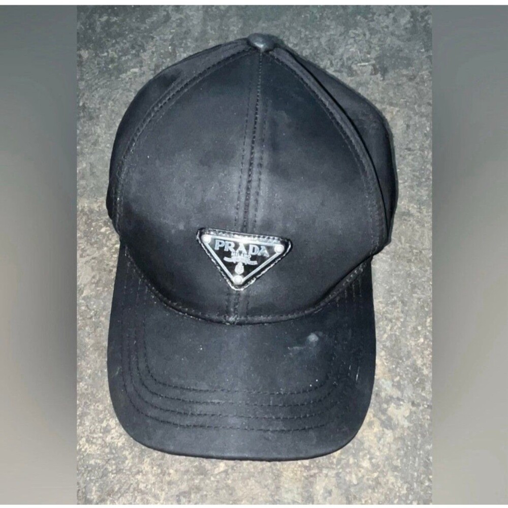 PRADA Milano Black Adjustable Baseball Cap Women's Casual Hat with Logo Accent - Picture 4 of 9